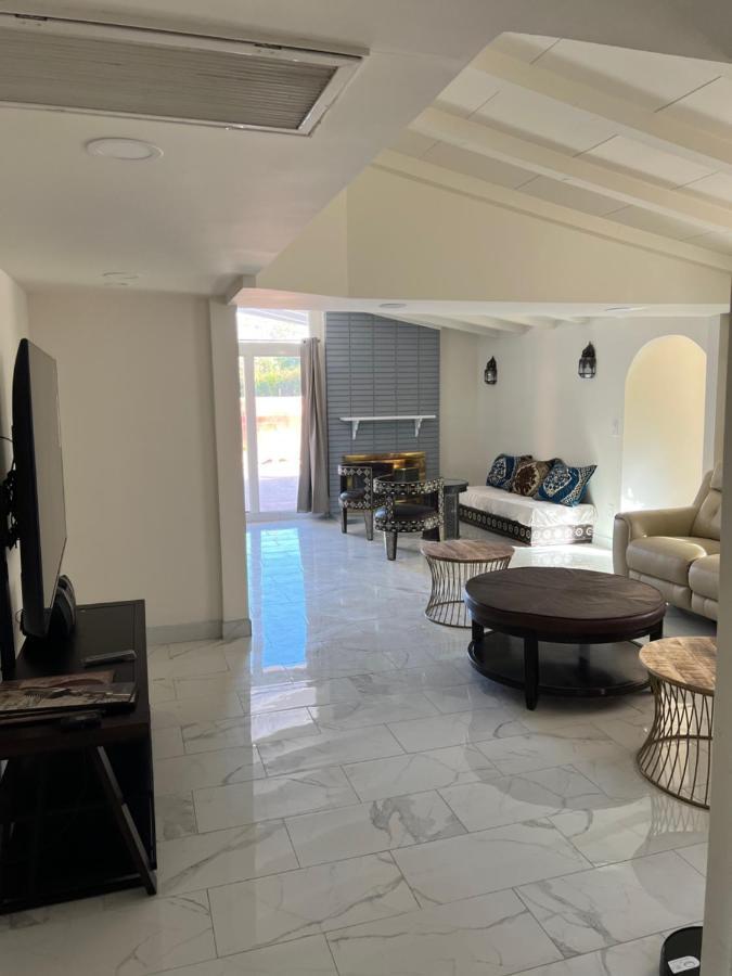 Moroccan Style Home With Swimming Pool 로스앤젤레스 외부 사진